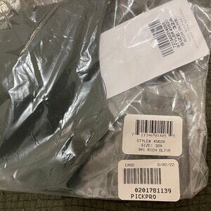 NWT - The No-Wire Push-Up: Rich Olive - 32A